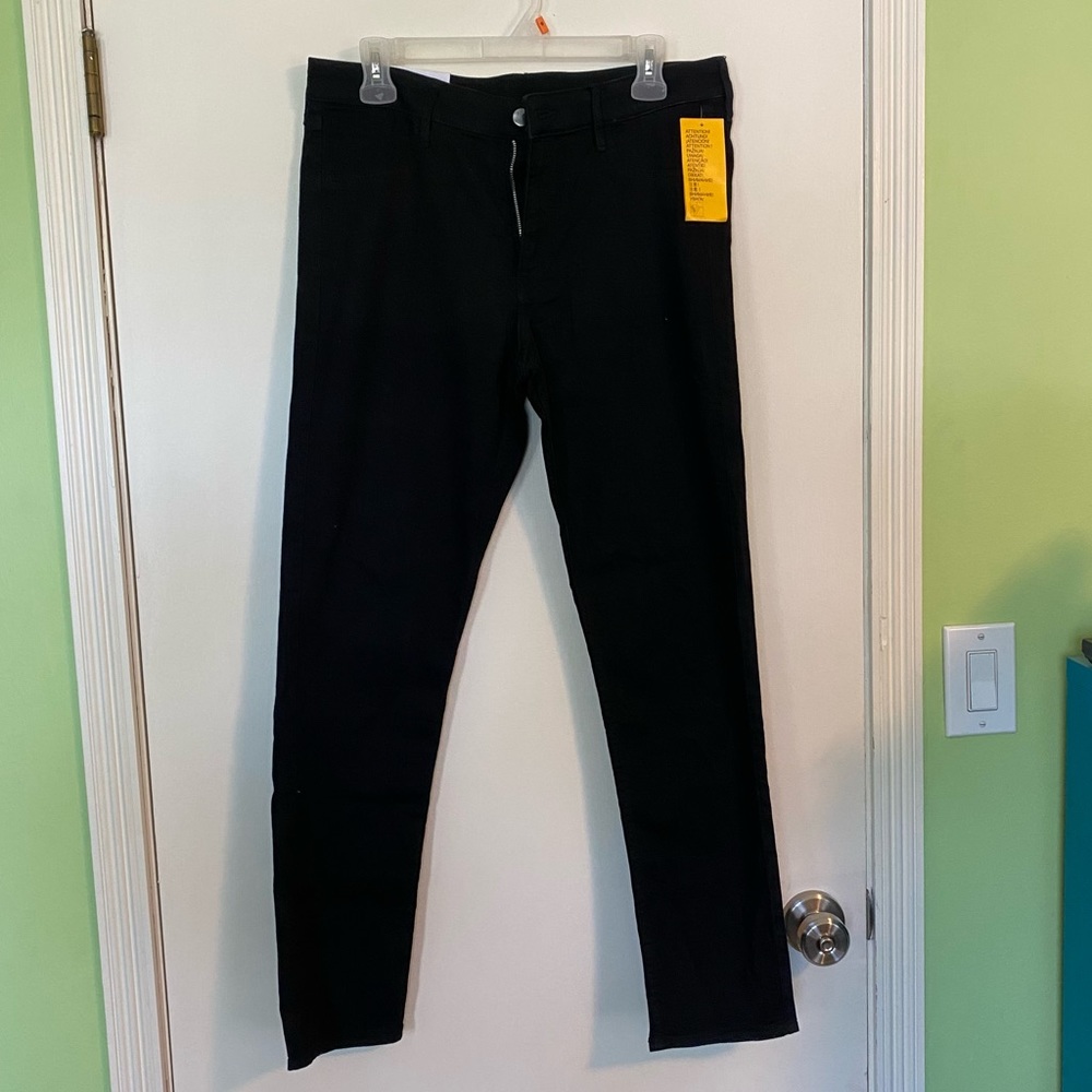 Black skinny leg pants - New with tags